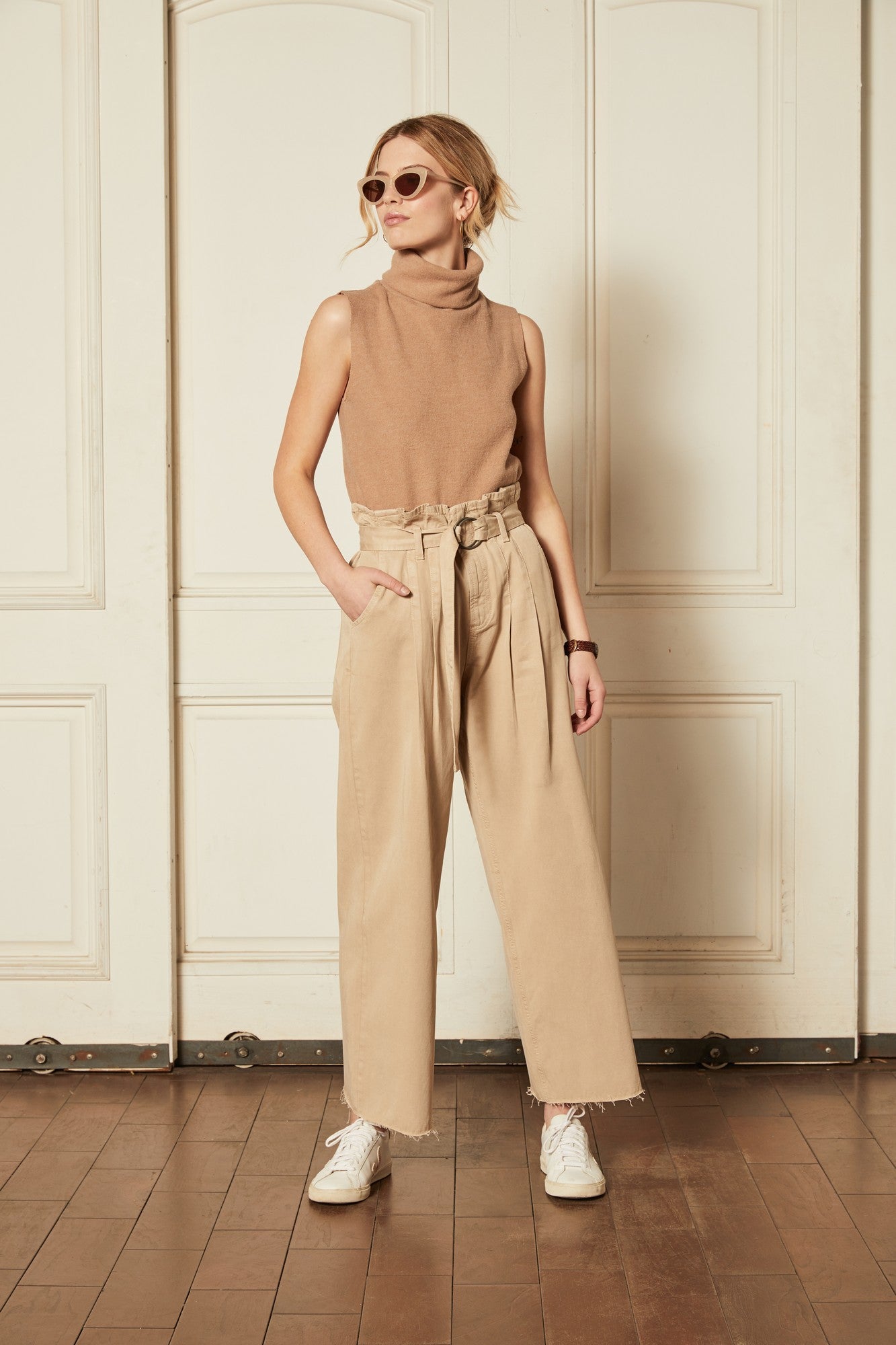 Clancy Paperbag Pleated Chino – EARTHKIND display picture 1